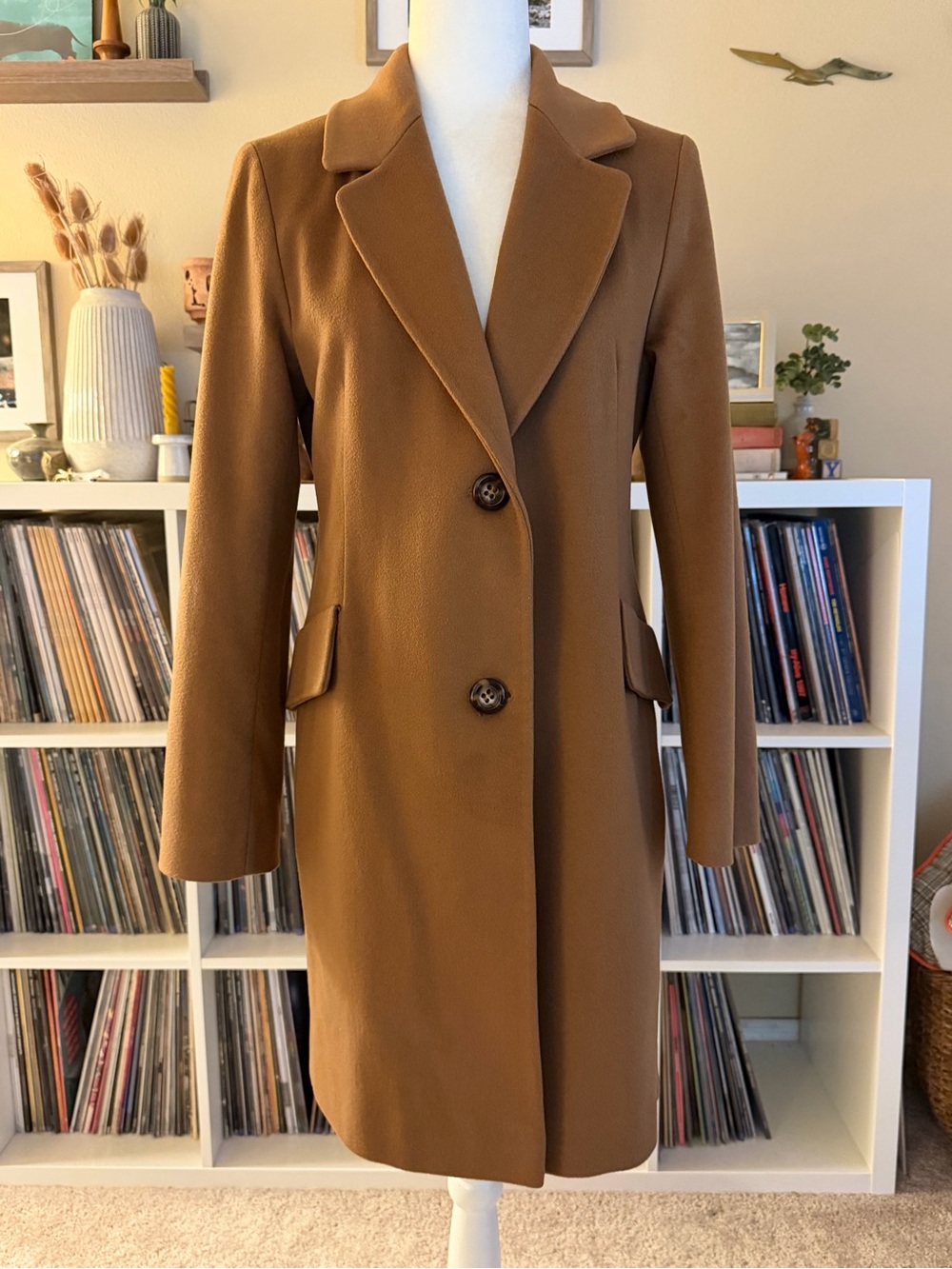 Size 8 Fleurette Loro Piana Camel Notched Lapel Knee Length 100% Wood Coat